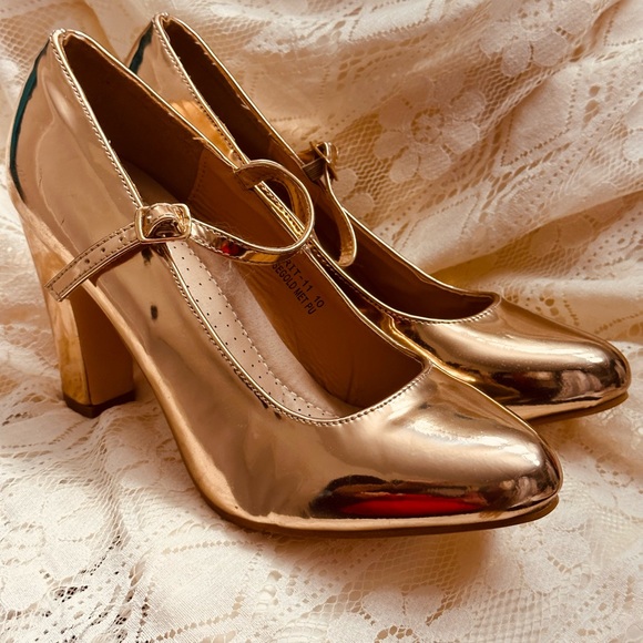 Anna Shoes - 👗 3 for $25 SALE Rose Gold Metallic Heels